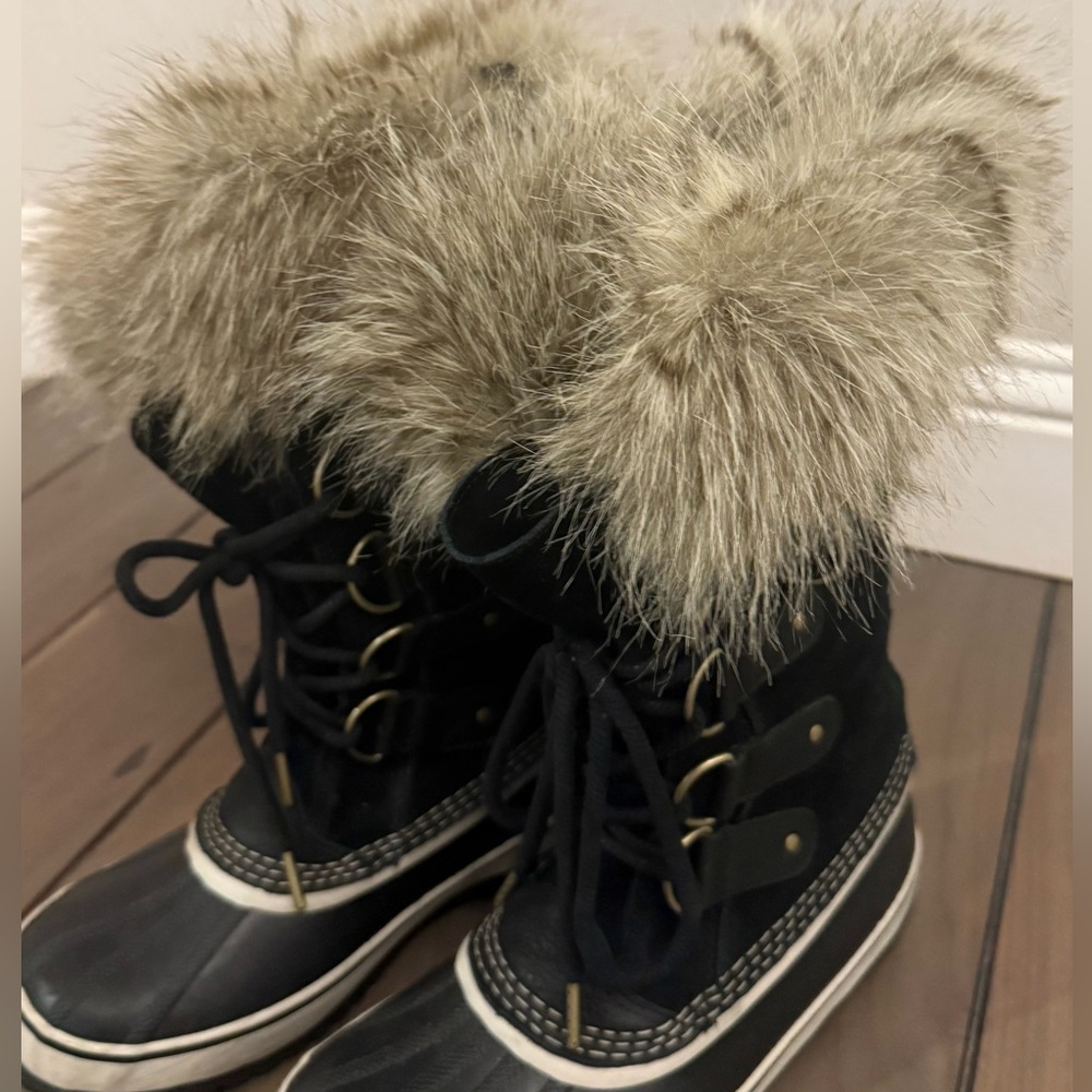 SOREL Joan of Arctic™ Waterproof Black Suede Boot Snow-Rain Boot, Size 9 - Picture 5 of 15
